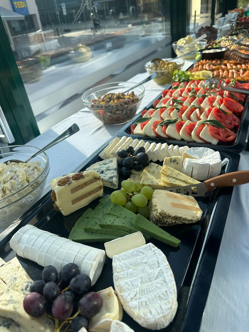 Käseauswahl beim Sonntagsbrunch